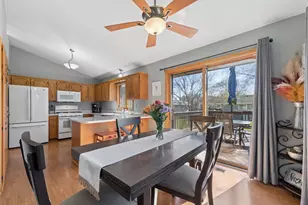 8922 Quinwood Ln N, Maple Grove, MN 55369 - Photo 7