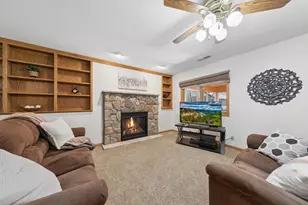 8922 Quinwood Ln N, Maple Grove, MN 55369 - Photo 17