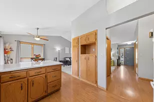 8922 Quinwood Ln N, Maple Grove, MN 55369 - Photo 9