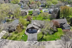 8922 Quinwood Ln N, Maple Grove, MN 55369 - Photo 35