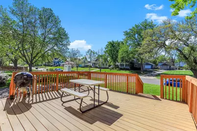 632 7th Street W, Hastings, MN 55033 - Photo 3