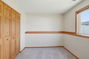 932 S Chestnut St, Belle Plaine, MN 56011 - Photo 17
