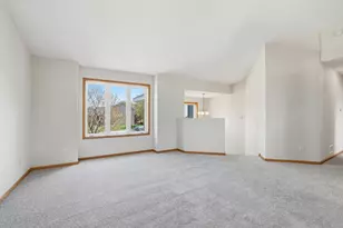 932 S Chestnut St, Belle Plaine, MN 56011 - Photo 3