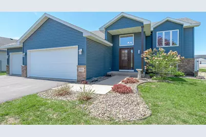 932 S Chestnut Street, Belle Plaine, MN 56011 - Photo 1