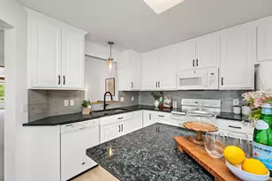 18639 Kalmar Trail, Lakeville, MN 55044 - Photo 7