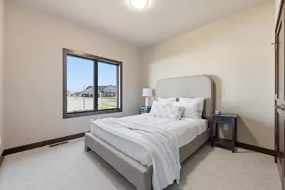 4257 Pine Parkway S, Fargo, ND 58104 - Photo 25