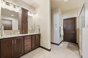 4257 Pine Pkwy S, Fargo, ND 58104 - Photo 17