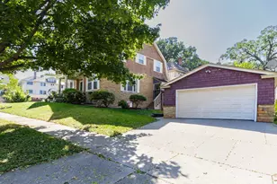 451 Lynnhurst Ave E, Saint Paul, MN 55104 - Photo 27