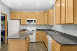 4770 Underwood Ln N, Plymouth, MN 55442 - Photo 7