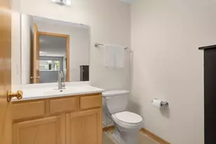 4770 Underwood Ln N, Plymouth, MN 55442 - Photo 19