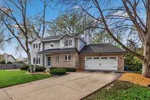 1289 Castle Ct, Golden Valley, MN 55427 - Photo 59