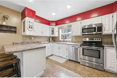 2310 9th Street N, Fargo, ND 58102 - Photo 9