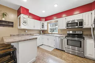 2310 9th St N, Fargo, ND 58102 - Photo 9