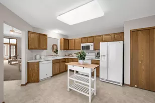 14526 Eureka Ct, Apple Valley, MN 55124 - Photo 11