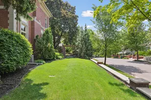 1721 Mt Curve Ave, Minneapolis, MN 55403 - Photo 121