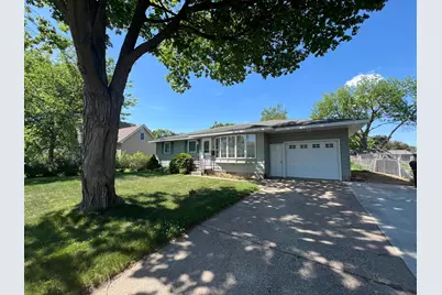 410 14th Street W, Hastings, MN 55033 - Photo 3