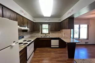 410 14th St W, Hastings, MN 55033 - Photo 9