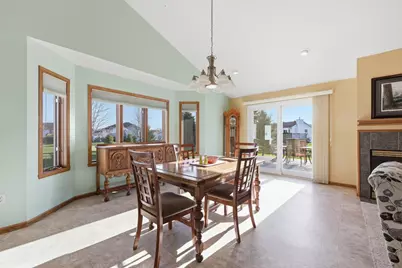 2622 Wheatland Drive S, Fargo,  58103 - Photo 11