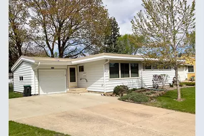 1405 5th Street NW, Austin, MN 55912 - Photo 1