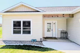 1401 W Fairview Ave, Olivia, MN 56277 - Photo 7