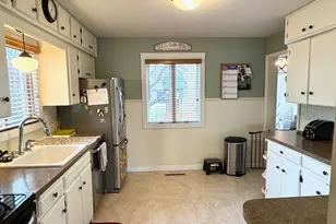 205 2nd Ave SW, Roseau, MN 56751 - Photo 7