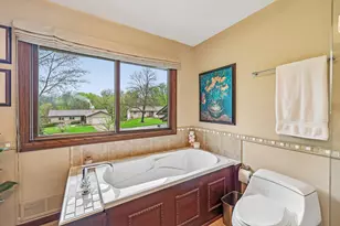 10905 34th Ave N, Plymouth, MN 55441 - Photo 25