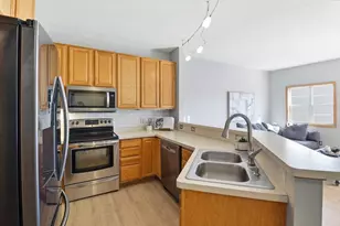 13944 Ventura Pl, Savage, MN 55378 - Photo 5