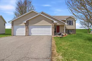 524 Frankfort Way, Waverly, MN 55390 - Photo 3