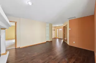 631 Grandview Dr, Hudson, WI 54016 - Photo 5