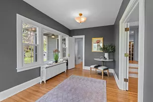1633 E River Pkwy, Minneapolis, MN 55414 - Photo 9