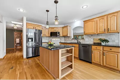 15 Anemone Circle, North Oaks, MN 55127 - Photo 5