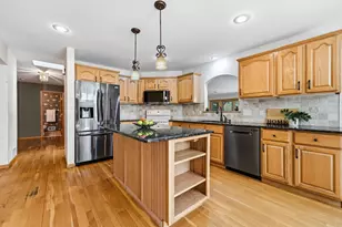 15 Anemone Cir, North Oaks, MN 55127 - Photo 5