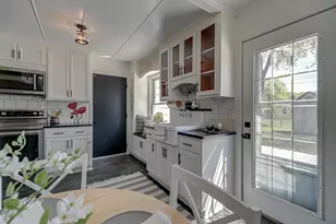 8701 Elliot Ave S, Bloomington, MN 55420 - Photo 15