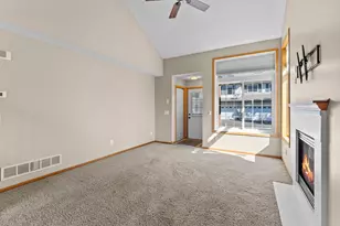 13891 Edgewood Ave, Savage, MN 55378 - Photo 9