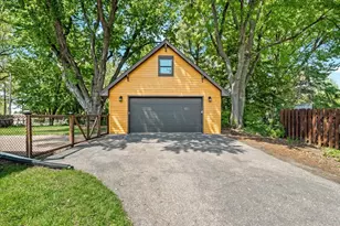 2368 Hadley Ave N, Oakdale, MN 55128 - Photo 27