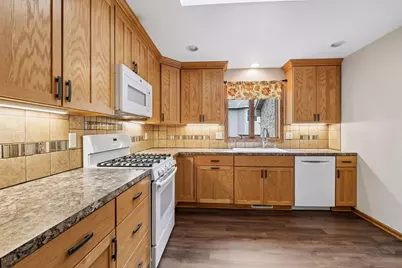 1326 Griffin Avenue, Mahtomedi, MN 55115 - Photo 17