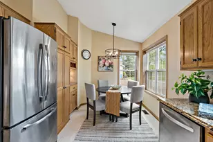 189 Wedgewood Dr, Mahtomedi, MN 55115 - Photo 17