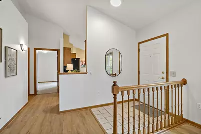 189 Wedgewood Drive, Mahtomedi, MN 55115 - Photo 3