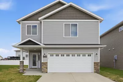 928 41st Avenue S, Moorhead, MN 56560 - Photo 1