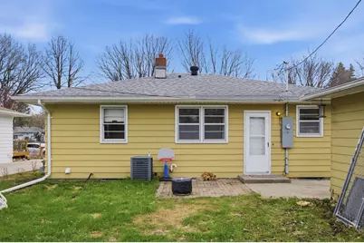 1221 Elm Street S, Moorhead, MN 56560 - Photo 7
