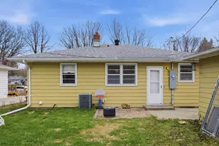 1221 Elm St S, Moorhead, MN 56560 - Photo 7
