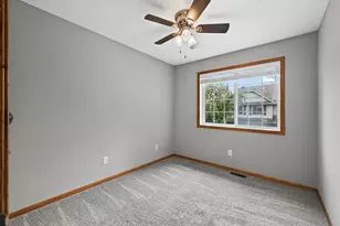 13821 Edgewood Ave, Savage, MN 55378 - Photo 19