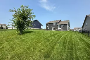 7752 206th St W, Lakeville, MN 55044 - Photo 25