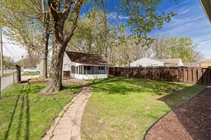 801 11th Ave SE, Austin, MN 55912 - Photo 3