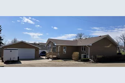 414 8th Avenue NW, Valley City, ND 58072 - Photo 3