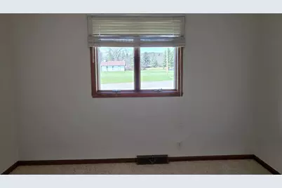 414 8th Avenue NW, Valley City, ND 58072 - Photo 25