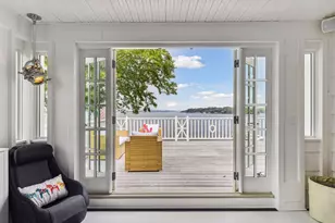 20100 Lakeview Ave, Deephaven, MN 55331 - Photo 23