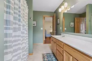 2562 49th St E, Inver Grove Heights, MN 55076 - Photo 17