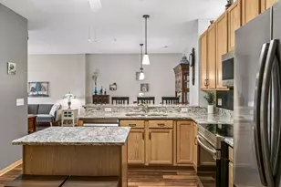 2562 49th St E, Inver Grove Heights, MN 55076 - Photo 7