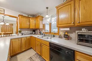 302 W Douglas St, Arlington, MN 55307 - Photo 17
